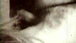 Dark Lantern Entertainment odhaluje horké hříchy viktoriánských nevlastních babiček v erotických zpovědích.