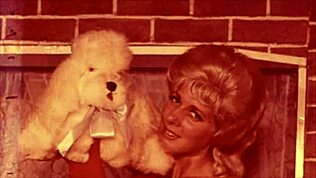 डार्क लैंटर्न एंटरटेनमेंट ने खोले विक्टोरियन इरोटिक राज