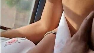 Upskirt pogled na kolumbijskem avtobusu danes