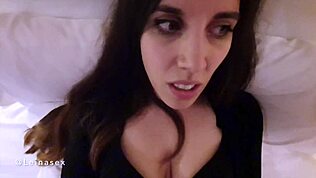 嘿，想看我老婆的狂野内射群交吗？😜