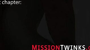 Gledam, kako ta tabu mormon dobi ritko jebano bareback in cumshot