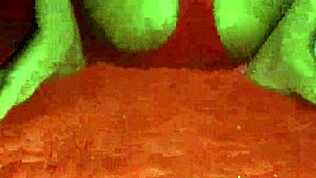 ねえ旦那、毎晩こんな風に濡れまんこ舐めてよ！