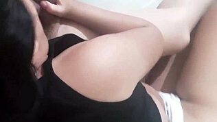 Tremenda muie de la prietena mea prietenului meu în video amator de casă în timp ce joc fotbal.