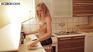 Tak sem navdušen nad lizanjem umazanih najstniških 18+ pičk skupaj!