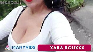 näytän isoja tissejäni kolumbialaisilla valtateillä kaikille nähtäväksi