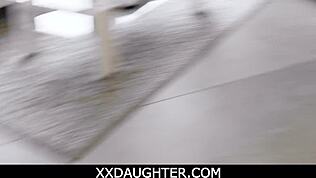 مديسون سامرز الصغيرة البلوند نيك عائلي من قبل أب زوج ذو زب كبير في عيد الشكر منظور شخصي