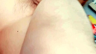 Stepsister bagi aku kongkek dia kuat