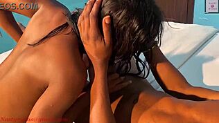 הפחד מבחורים חרמנים מחול שחוזרים לחג המולד רודף אותי. הזיון חסר הרחמים משאיר אותי רועד!