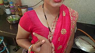 हॉट इंडियन विलेज साली को डॉगी स्टाइल में चोदा, गंदी हिंदी ऑडियो के साथ