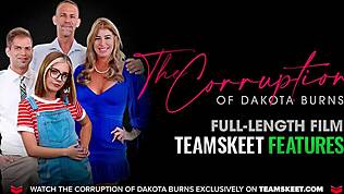 Ei, Olha a Milf PervMom Pristine Edge Ensinando Truques de Sexo Pro Enteado com Sua Buceta Apertada