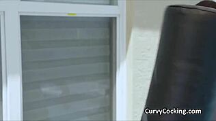 Não paro com esse treino de tetas grandes oleosas num pauzão enorme, loucura pura toda vez