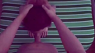 Sorellastra rossa, ho sbagliato dandole un deepthroat! Uomo, ingoia per la prima volta, non me l'aspettavo!