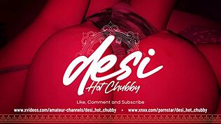 Indijski mačehov oče naleti na golo pastorko v postelji, ne more se upreti dotikanju njenih velikih naravnih jošk