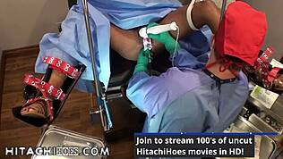 لوتس لاين الطالبة الجديدة تحصل على هزات عنيفة بالهيتاتشي تحت رعاية الدكتور في الفحص الجامعي