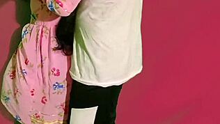 प्यारी 18 साल की देसी हसीना का पहला रोमांटिक अनुभव