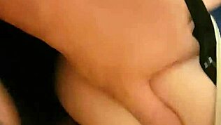 Oh, sexy Stew v prádle si nechá píču rozjebat velkým čurákem!