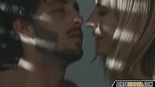 Você ama ver mamãe chupar e cavalgar pau duro?