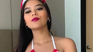 تجميعة هزات آيفي فلوريس مع خادمة وممرضة BDSM تتحرشان