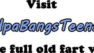 Leuke jonge meid 18+ smeekt opa om interraciaal neuken nu