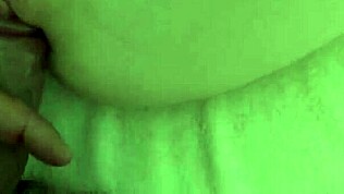 Maria Kazi da mamada íntima y creampie profundo en anal juguetón en vacaciones