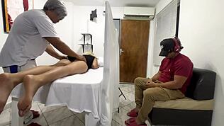 Hej, prečo nemôžem vidieť masáž mojej ženy? Je doktor divný?