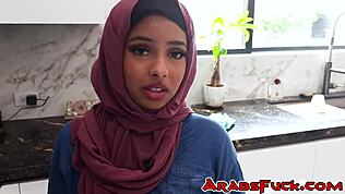 وااو، ألين سويفت يدفع هاديا هاني لتصبح أكثر فجوراً بالإصبع!