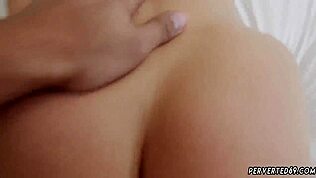 Milf Cherie Deville σε HD XXX παλιά μαμά γονιμοποιείται από απαγορευμένη λαγνεία