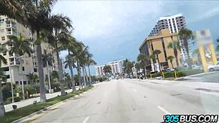 Seksy Blonde Amateur Hard Geneukt op de Wilde 305bus tijdens Ritje