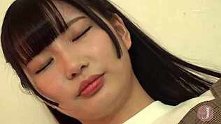 어이, 검은 머리 미녀, 같이 그 꽉 조이는 거 손가락질 해볼래?