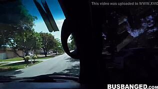 Эй, латина-подросток 18+ Гармони, как тебе большой член растягивает тугую киску после секса на пикнике?