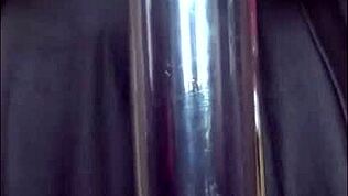 Estoy listo para humillación pública mientras me ven tragar tu pis