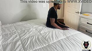 Chérie sexy Elsie gorge profondément et chevauche la grosse bite dure de Rome Majors