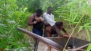 Σεξ στο δάσος είναι απίστευτο με την African Gift μέχρι τώρα