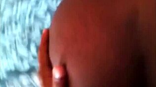 אלילה BBW חרמנית עם כוס רטובה צרה מפרפרת במהלך מזדיינים קשים?