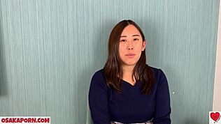 Jestem Chika, słodka pulchna amatorka z naturalnymi dużymi cyckami, daję pierwszego lodzika i ruch cyckami w tym osobistym zdjęciu