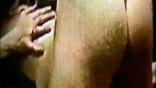 Treinei a loira pirada com brinquedos e anal forte