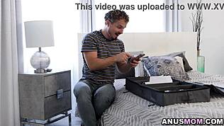 Yo, Jessica Ryan en costume de lapin pour un show anal torride 🐰