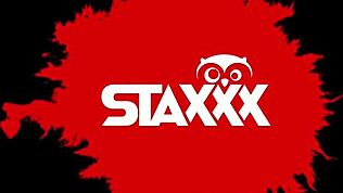 Érett szépség természetes mellekkel krémes lesz szőrös helyen 😍