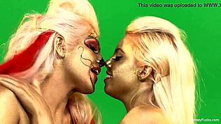 J'adore mater Britney Amber avec ces lesbiennes