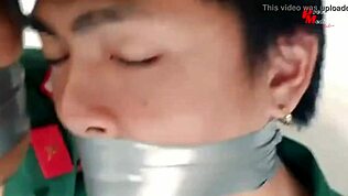 Полицейского и солдата обманули в гей секс с монстр хуем в бондаже вьетнамский кастинг