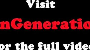 Duże cycki euro nastolatka 18+ liże cipkę z napaloną lesbijską gilf w dzikiej sesji. Dojrzała babcia kocha młodą 18+ cipkę.