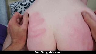 Мала пасторка доказује да је стрејт са тврдим POV јебањем