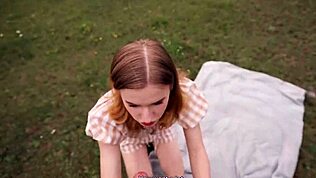 继妹，付汽油钱还是脱衣服？我把她钉在森林里！