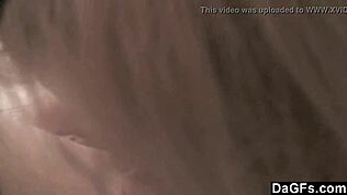 Эй, три лесбиянки в костюмах отрываются на Хэллоуин-вечеринке! 🎃