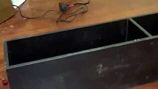 Cafucu bien monté se fait sucer et lèche un cul serré pour un job rapide