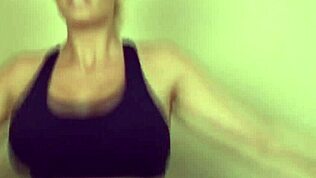 Голодная до члена кугуар Чарли Чейз, ты меня жёстко оттрахаешь сегодня?