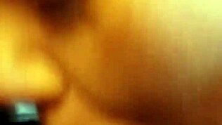 Λατρεύω να ρουφάω χοντρές πούτσες