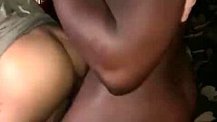 हे मैन, हम मिडनाइट में पब्लिक में हार्ड बांग कर रहे हैं