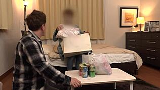 Sbagliata Sorella per Fidanzata, Creampie Istantaneo in Sesso Selvaggio Giapponese!