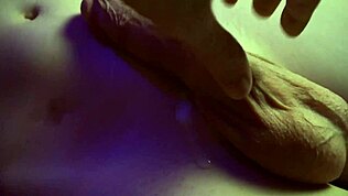 Oh uomo, la migliore raccolta di sperma mai vista... non riesco nemmeno, tipo, wow, è solo troppo sborra ovunque, sai?